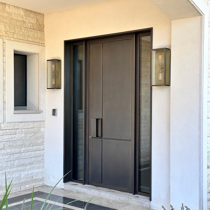 Porte d’entrée en bronze